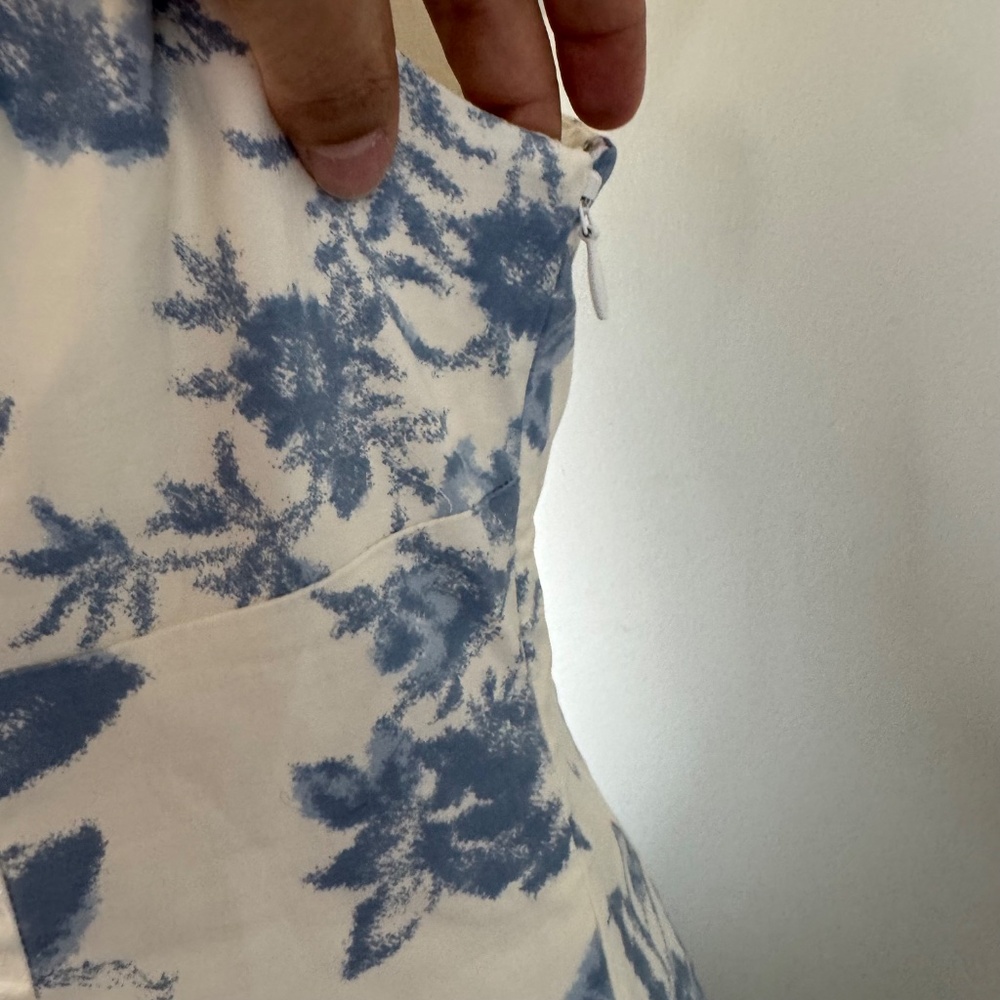 Reformation Annalise Ivory and Blue Floral Midi Dress size 10 - Picture 6 of 12